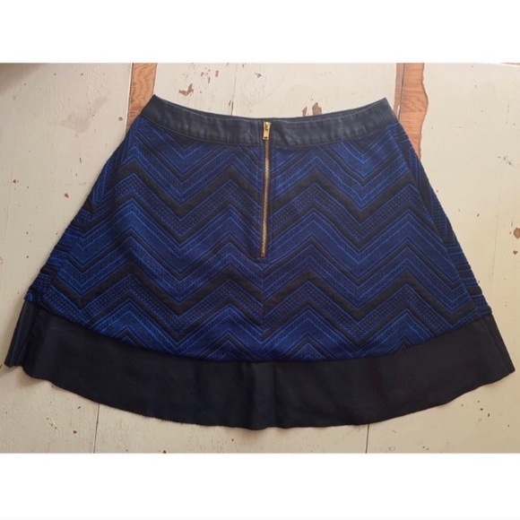 Candie’s : faux leather zig zag circle skirt - Picture 7 of 7